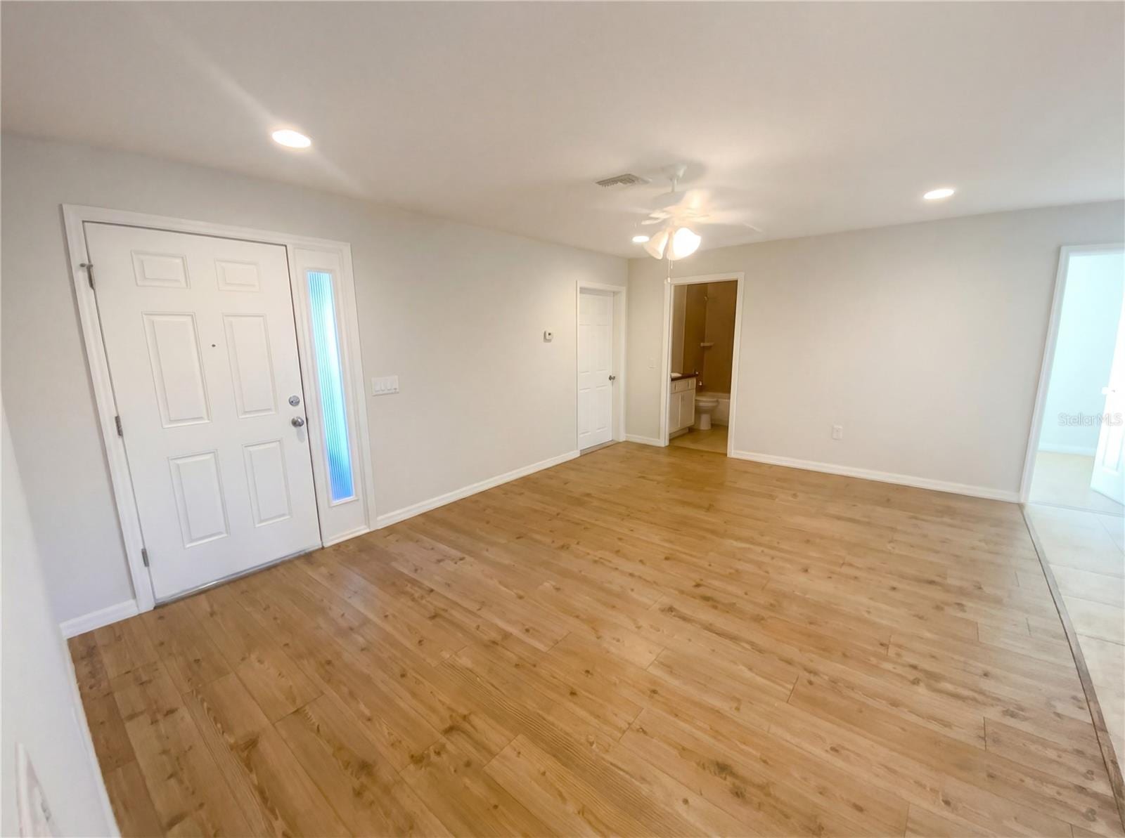 11275 Linden Dr photo 3