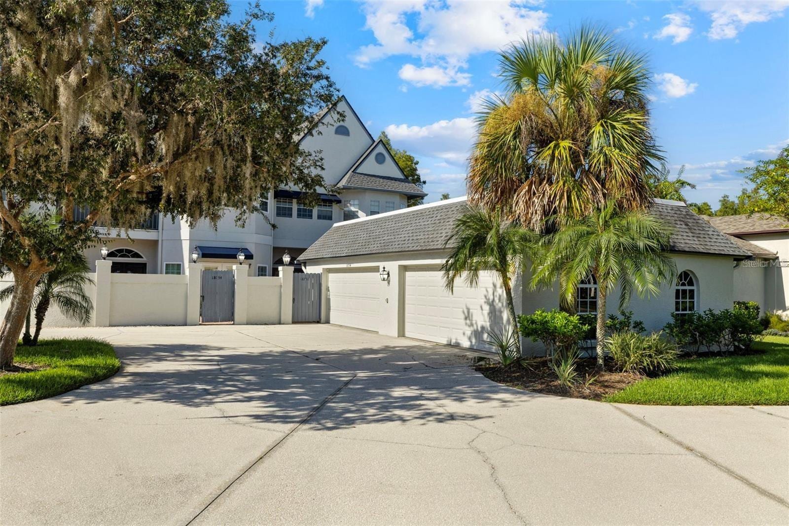 18756 Wimbledon Cir photo 3