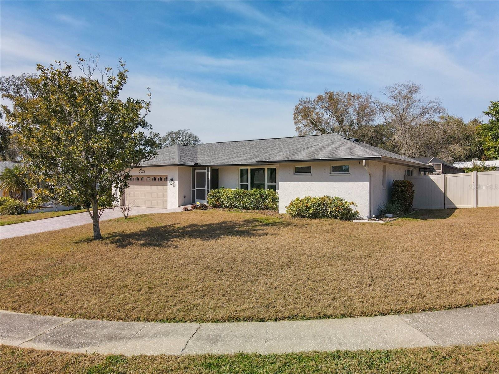 2029 Spanish Pines Dr photo 4