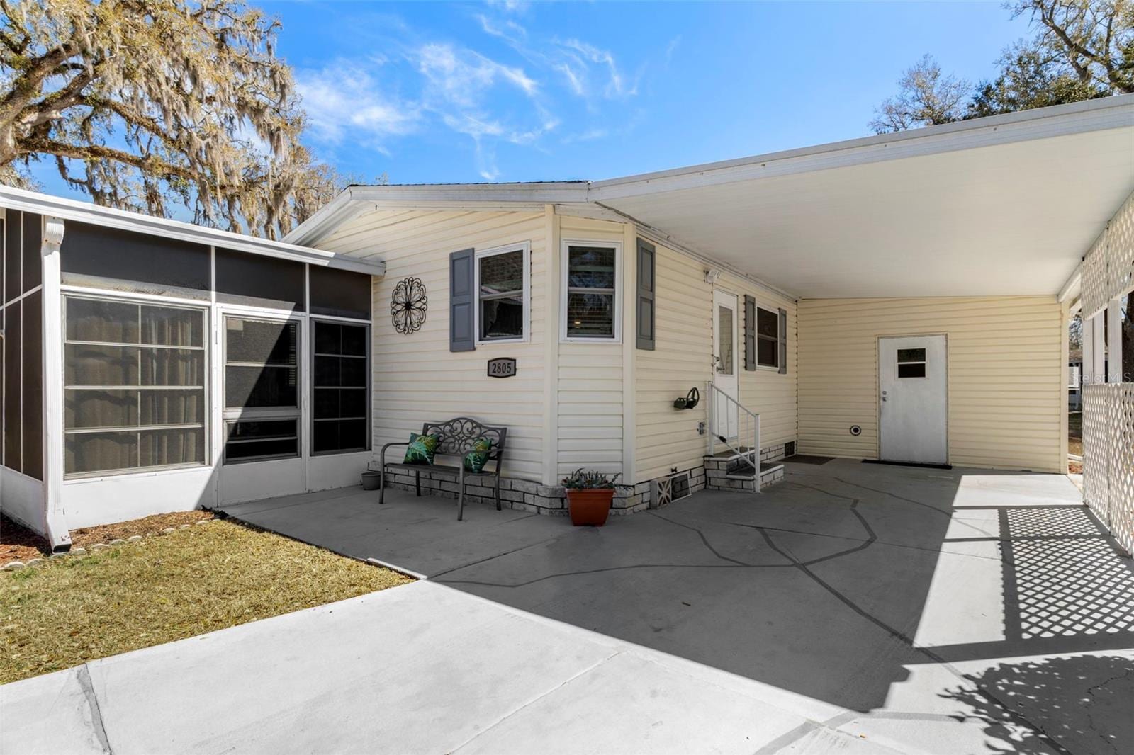 2805 Kingswood Cir photo 5