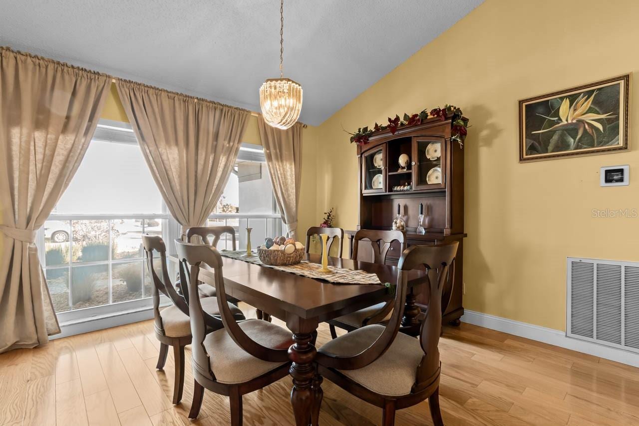 2021 Berry Roberts Dr photo 5