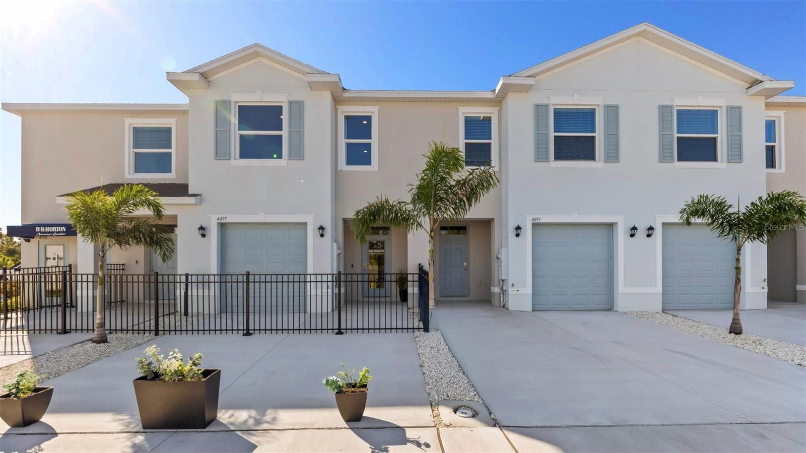4060 Gold Dust Ln photo 2