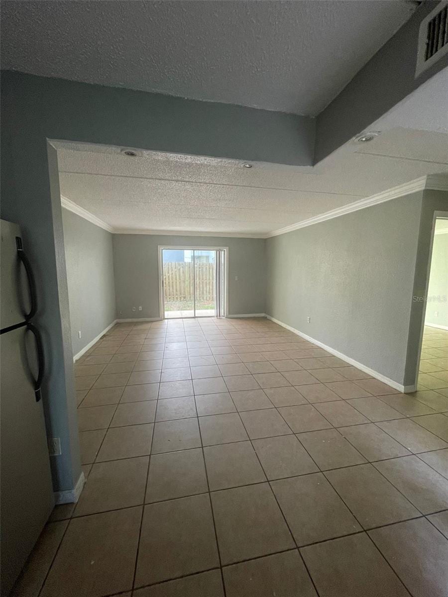 14413 Americana Cir #105 photo 4