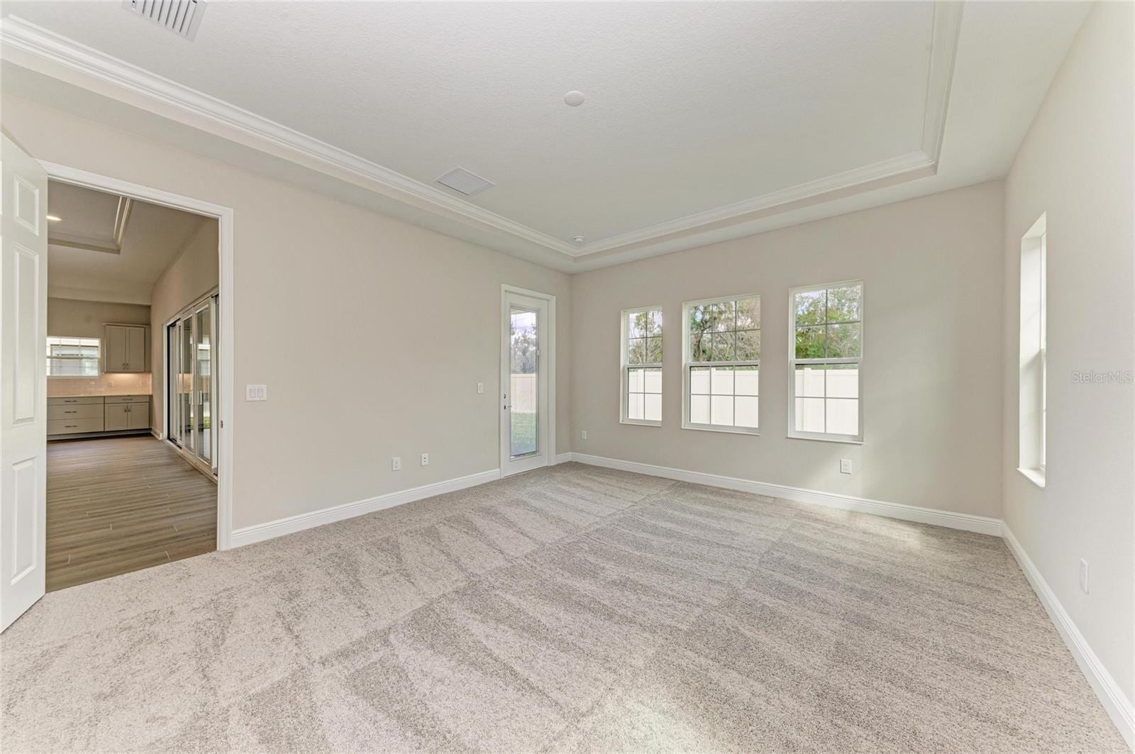 13072 Homestead Ln photo 5