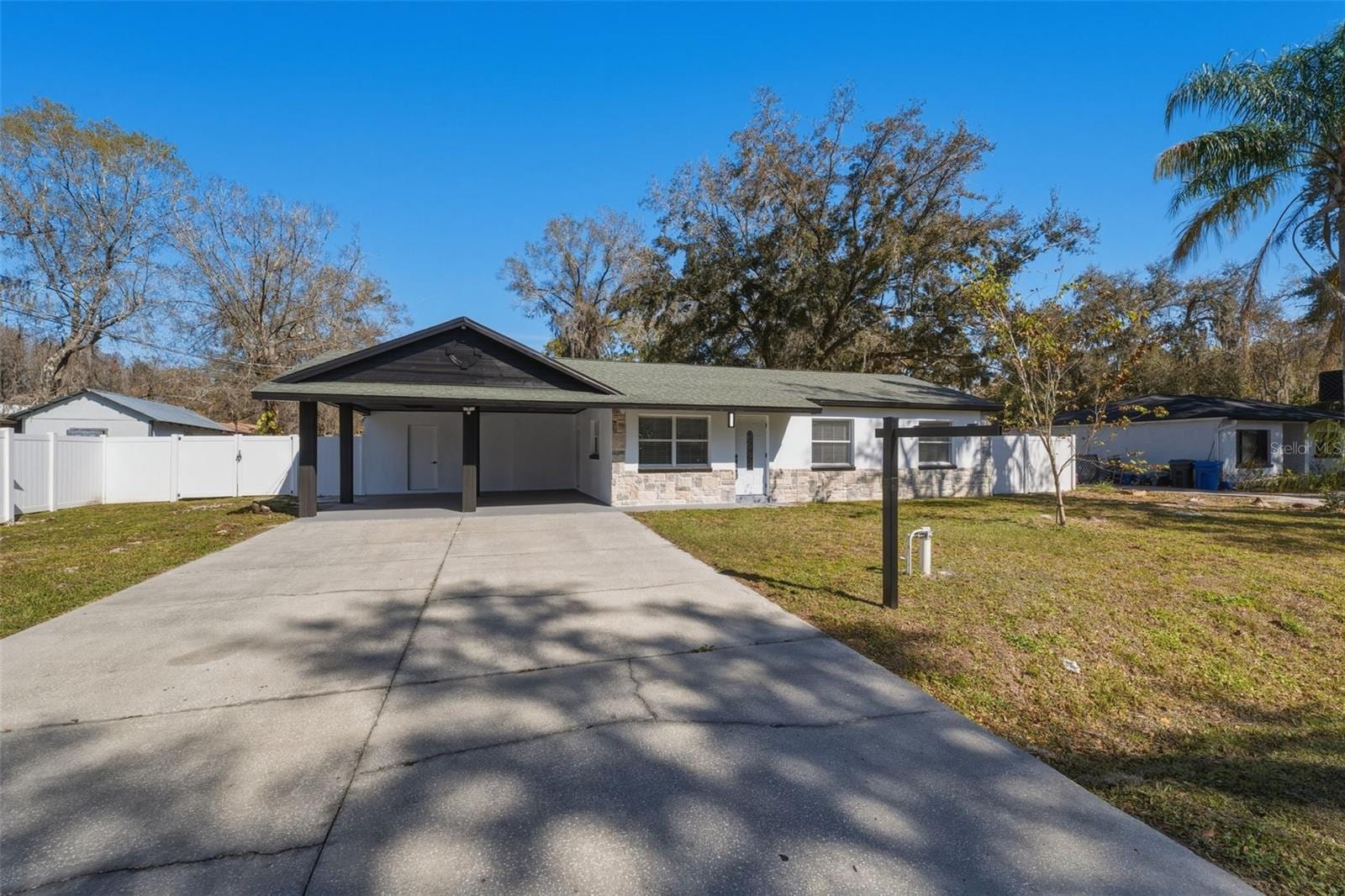 1413 May St photo 5