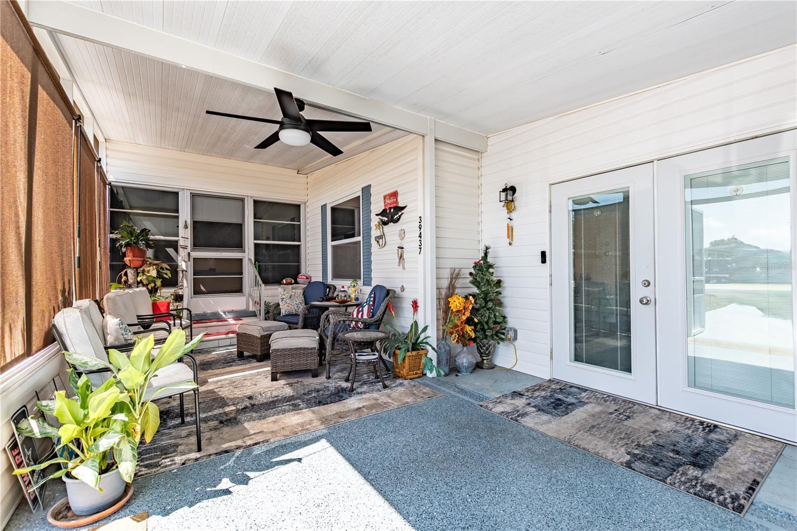 39437 Elgin Dr photo 3
