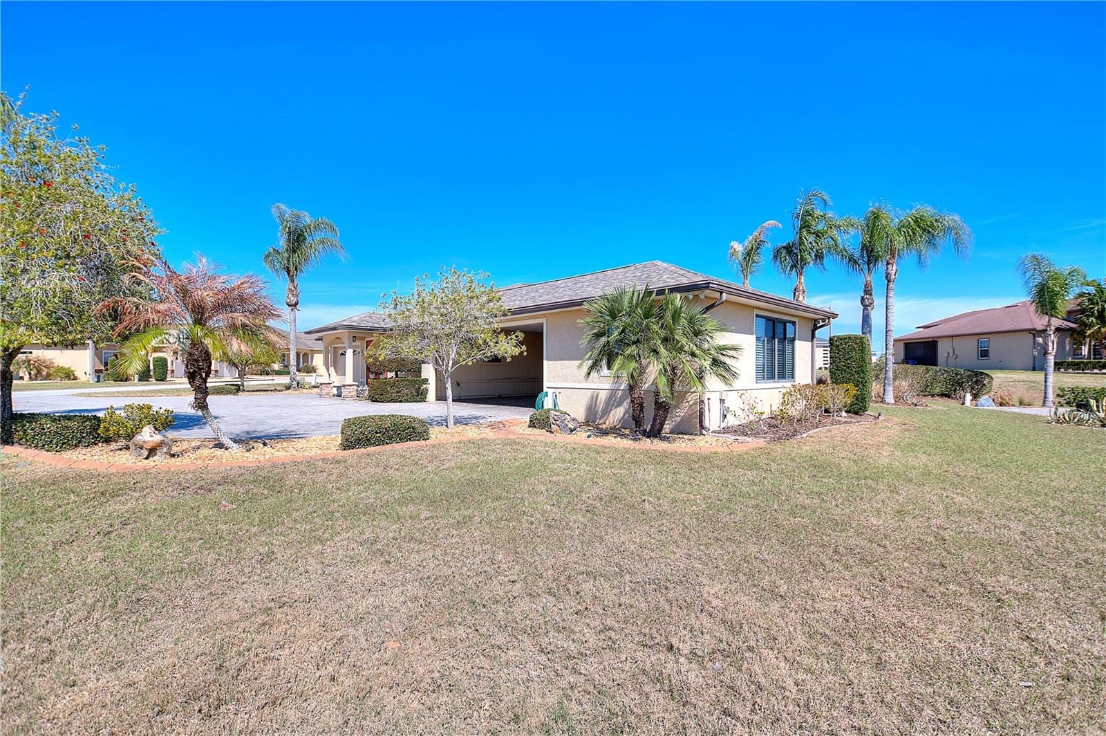 561 Meandering Way photo 5