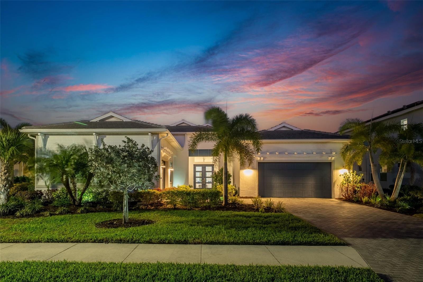 8276 Redonda Loop photo 2
