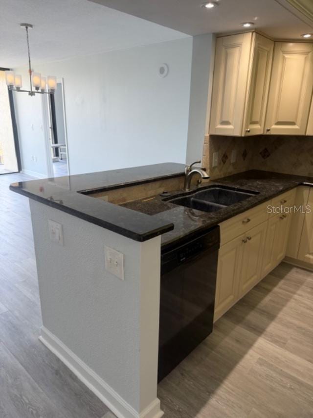 800 Cove Cay Dr #5G photo 3