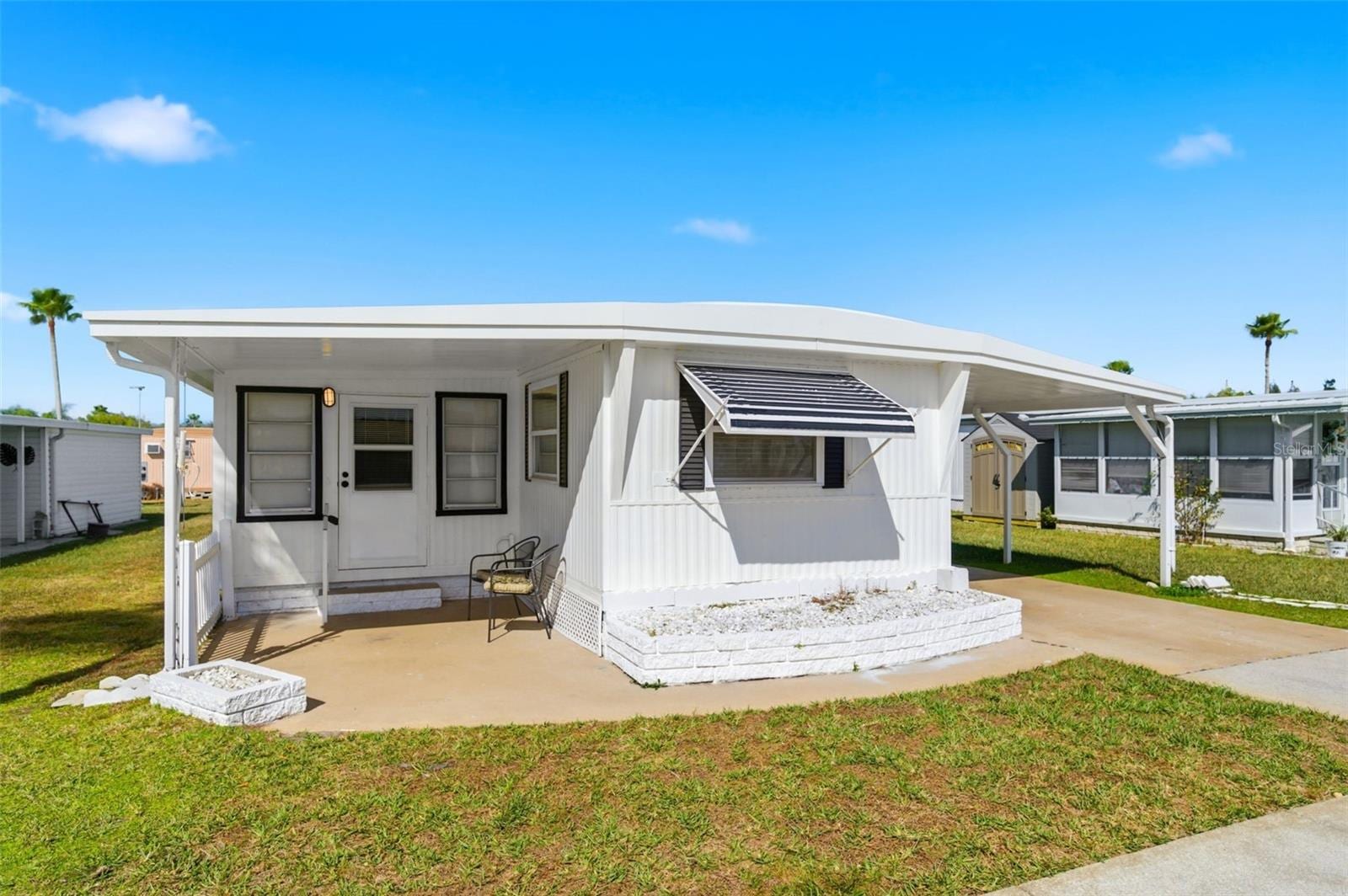 10913 Liberty Dr photo 2