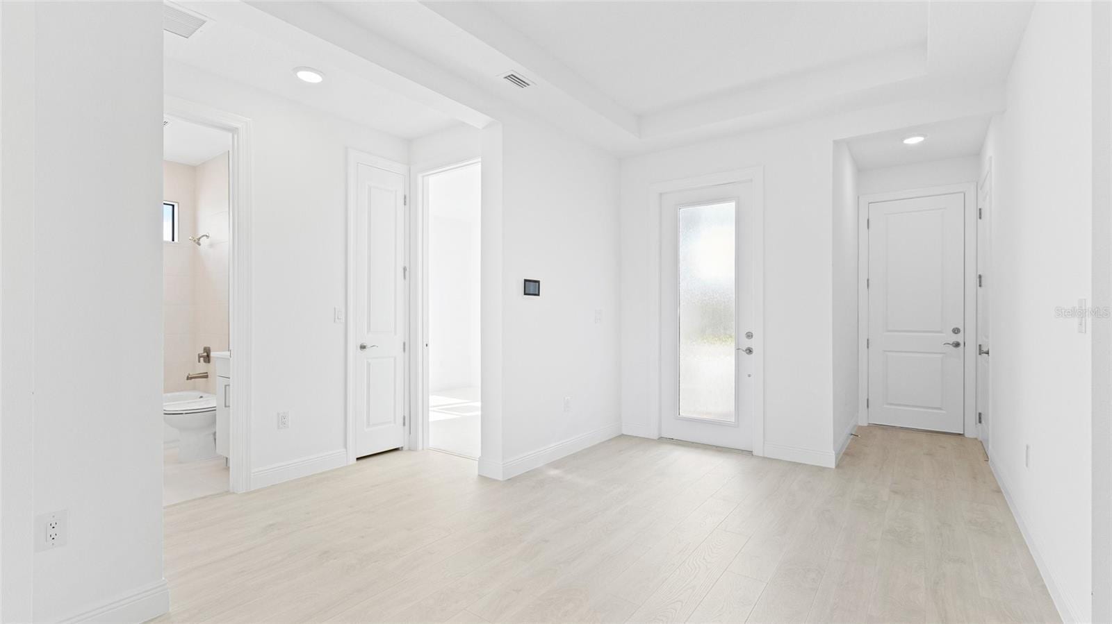 18211 Morgan Dr photo 3