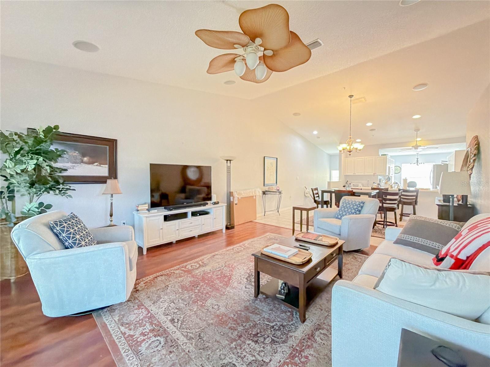7158 Strand Cir photo 5