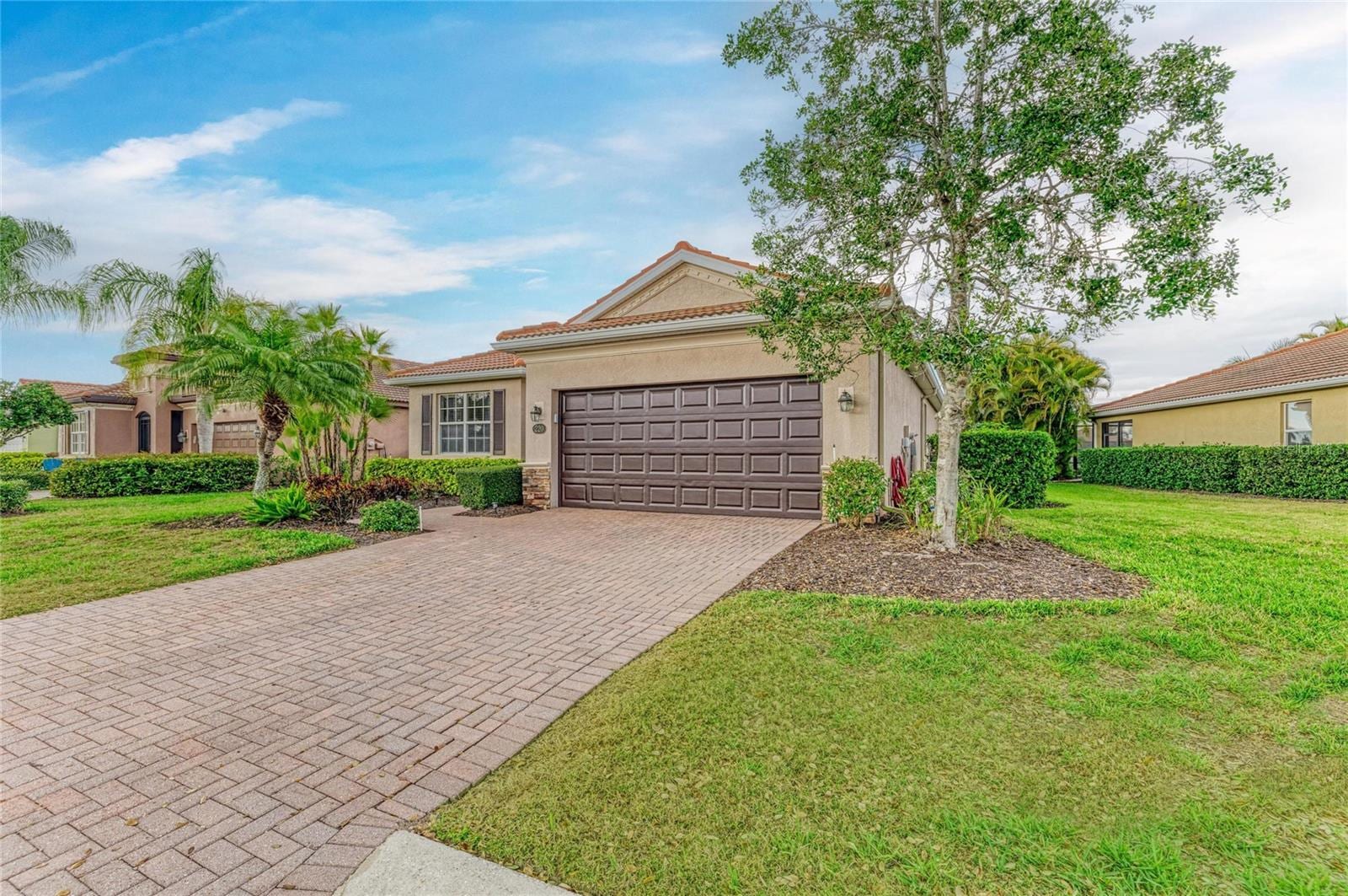 220 River Enclave CT photo 5
