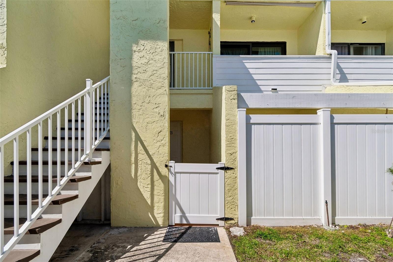 1 Windrush Blvd #23 photo 4