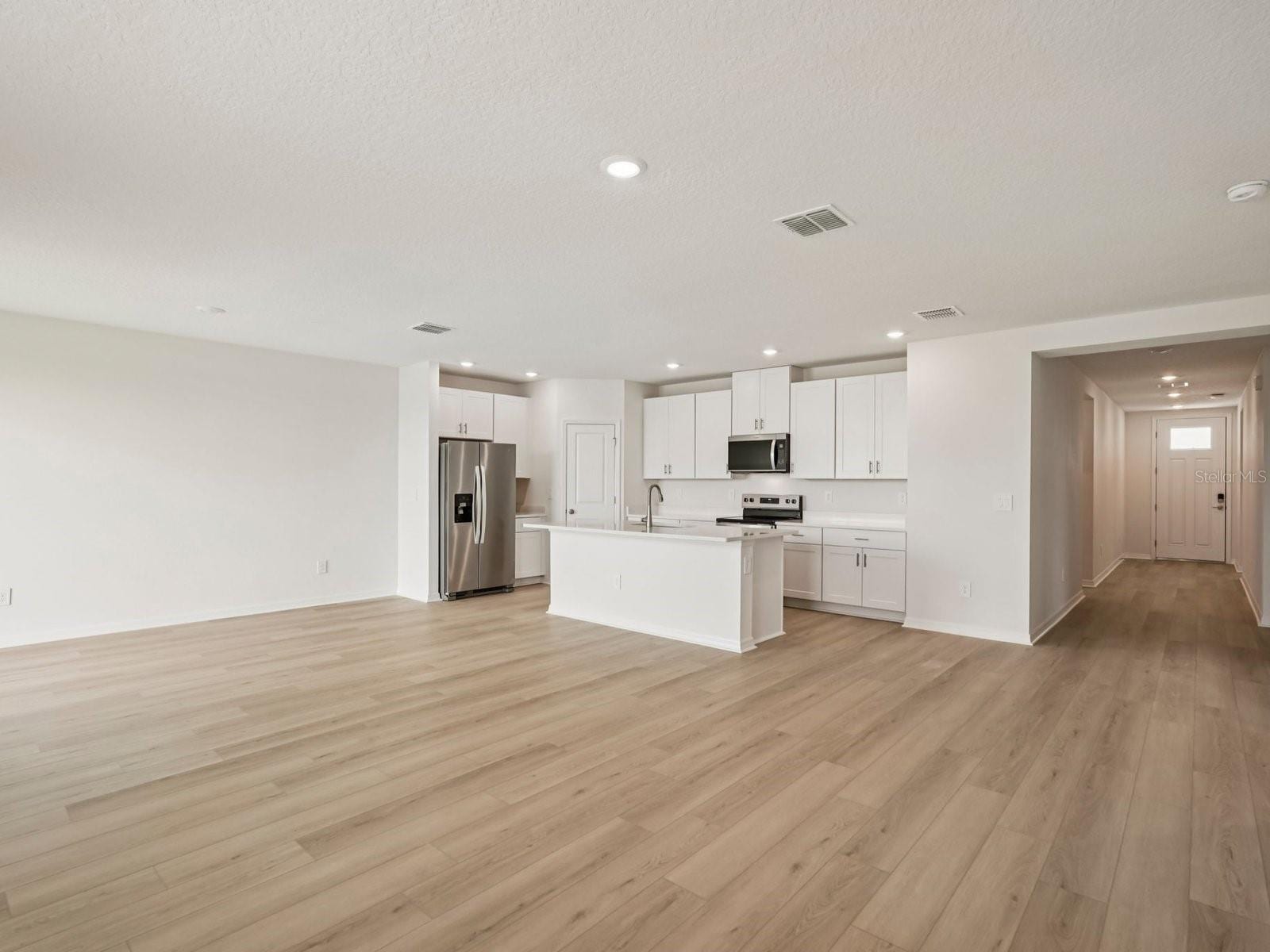 10417 Abundance Grove Way photo 3