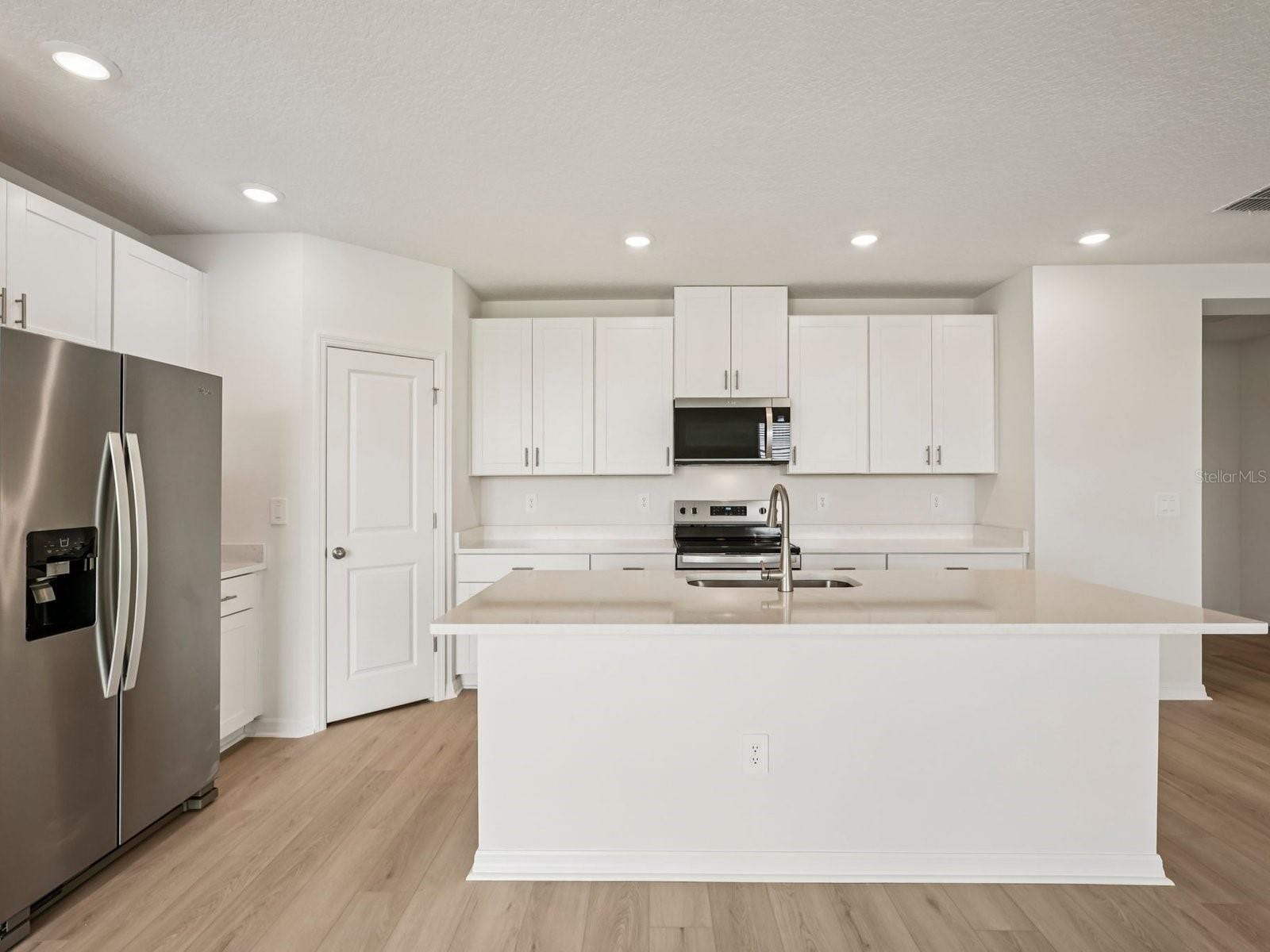 10417 Abundance Grove Way photo 5