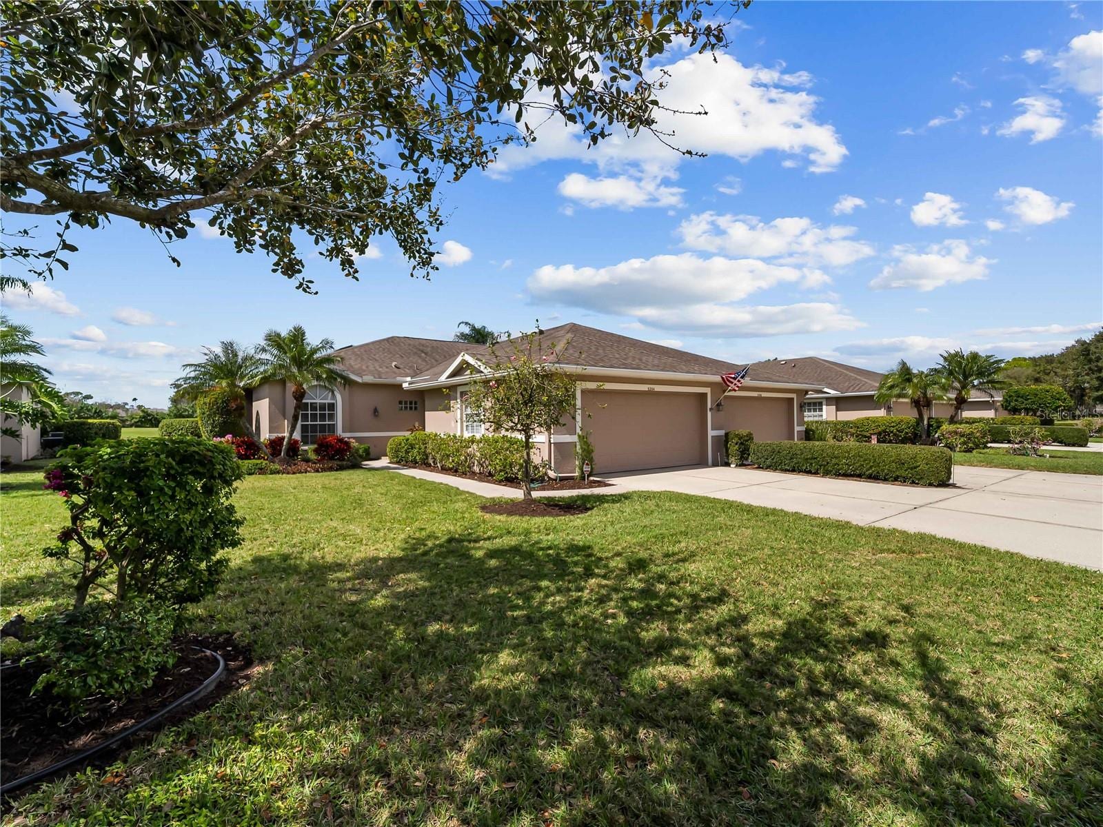 5204 Mahogany Run Ave photo 3