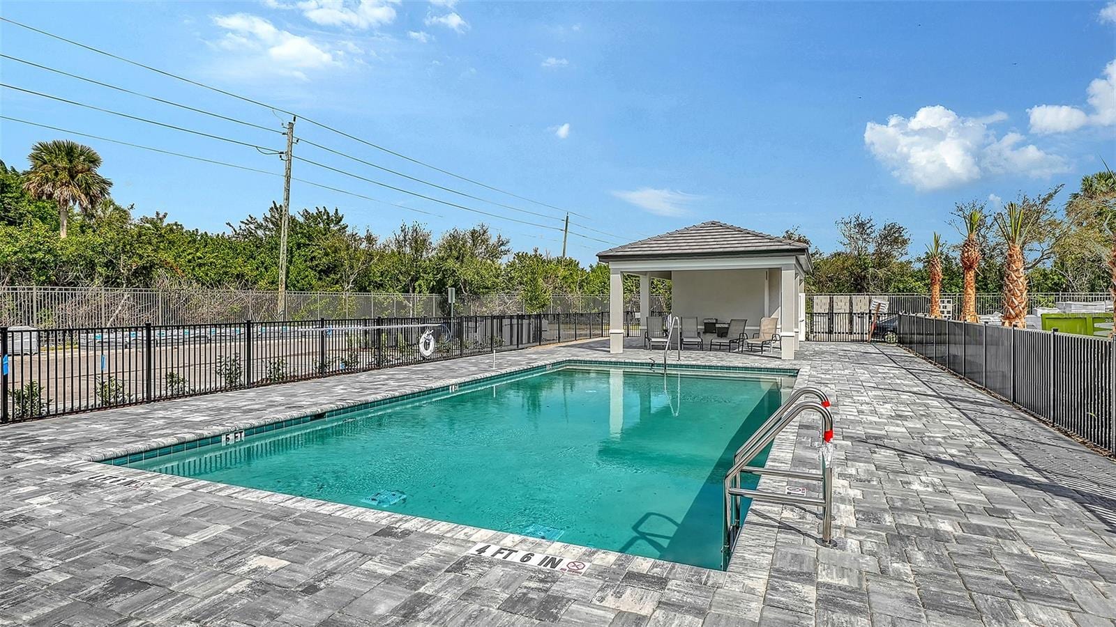 5624 Summit Pointe Cir #104 photo 4