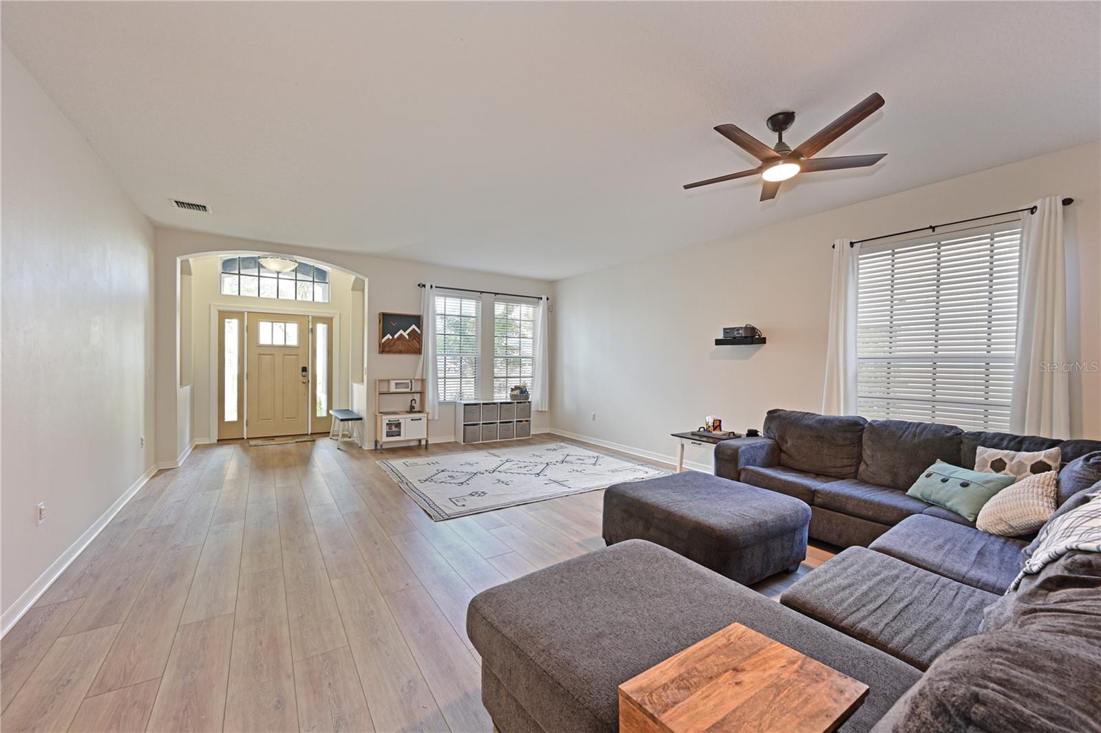 8852 Founders Cir photo 2