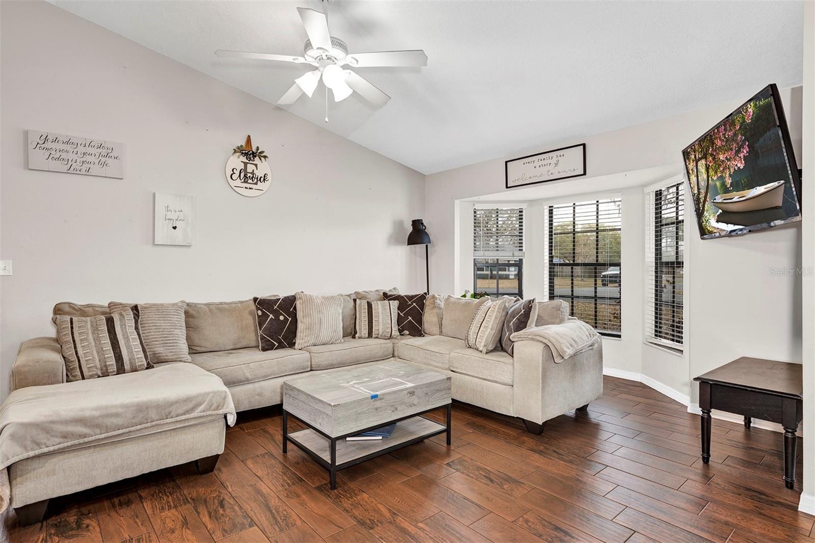 1548 Bowmans Trl photo 5