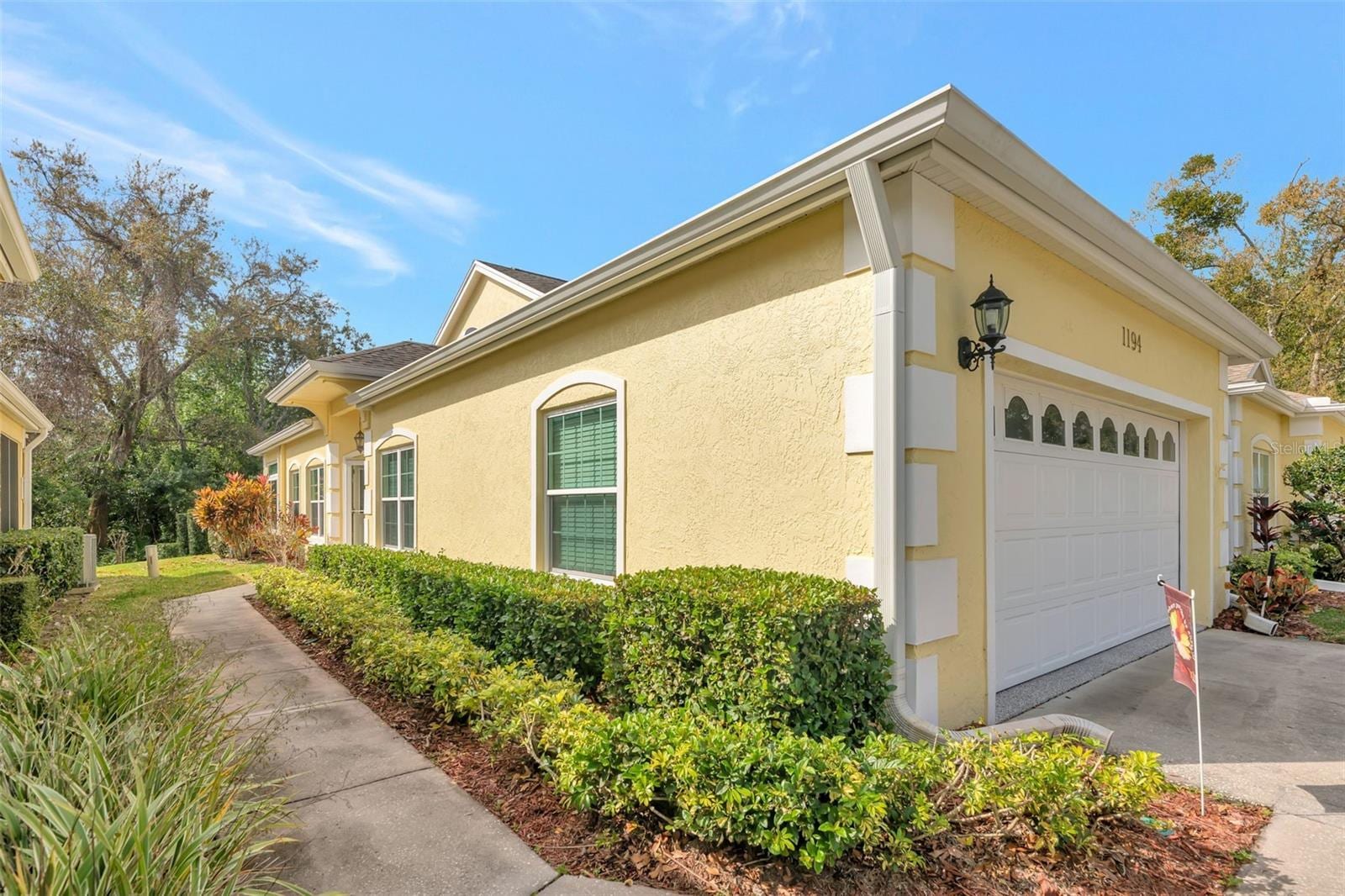 1194 Royal Blvd photo 3