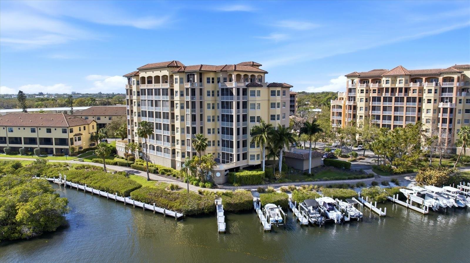 5531 Cannes Cir #603 photo 2