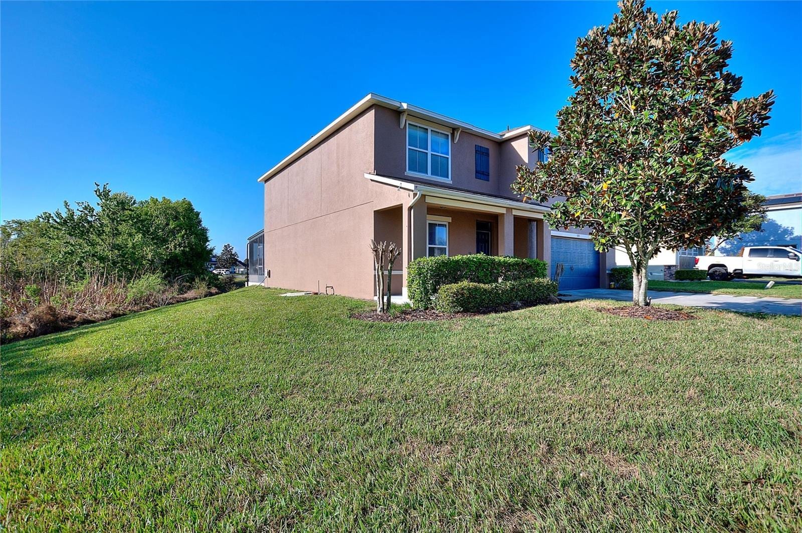 519 Oakhurst Way photo 2