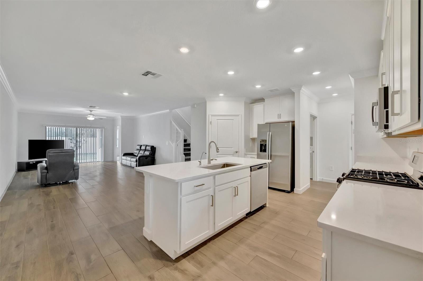 17436 Holly Well Ave photo 5