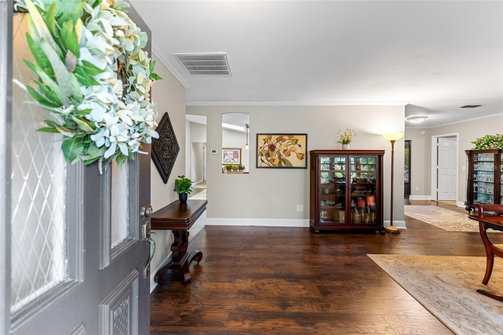 1811 LA Grande Dr photo 5