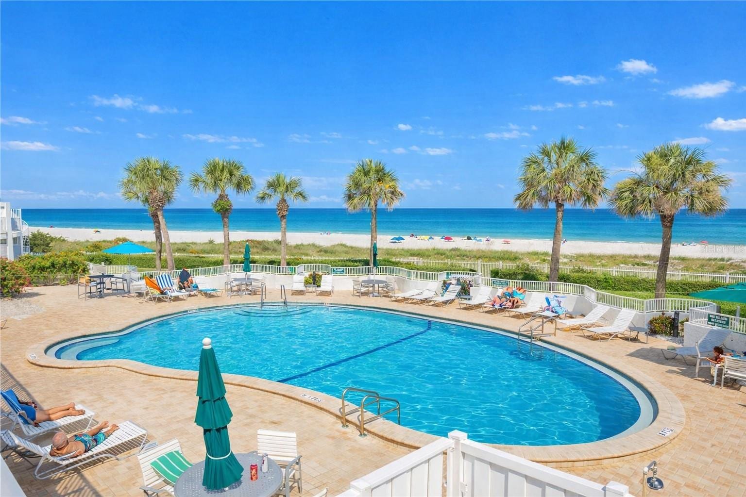 1582 Gulf Blvd #1503 photo 2