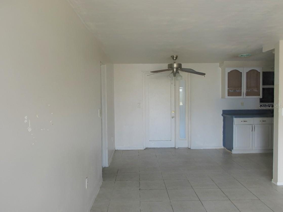 3024 Williamsburg St photo 2