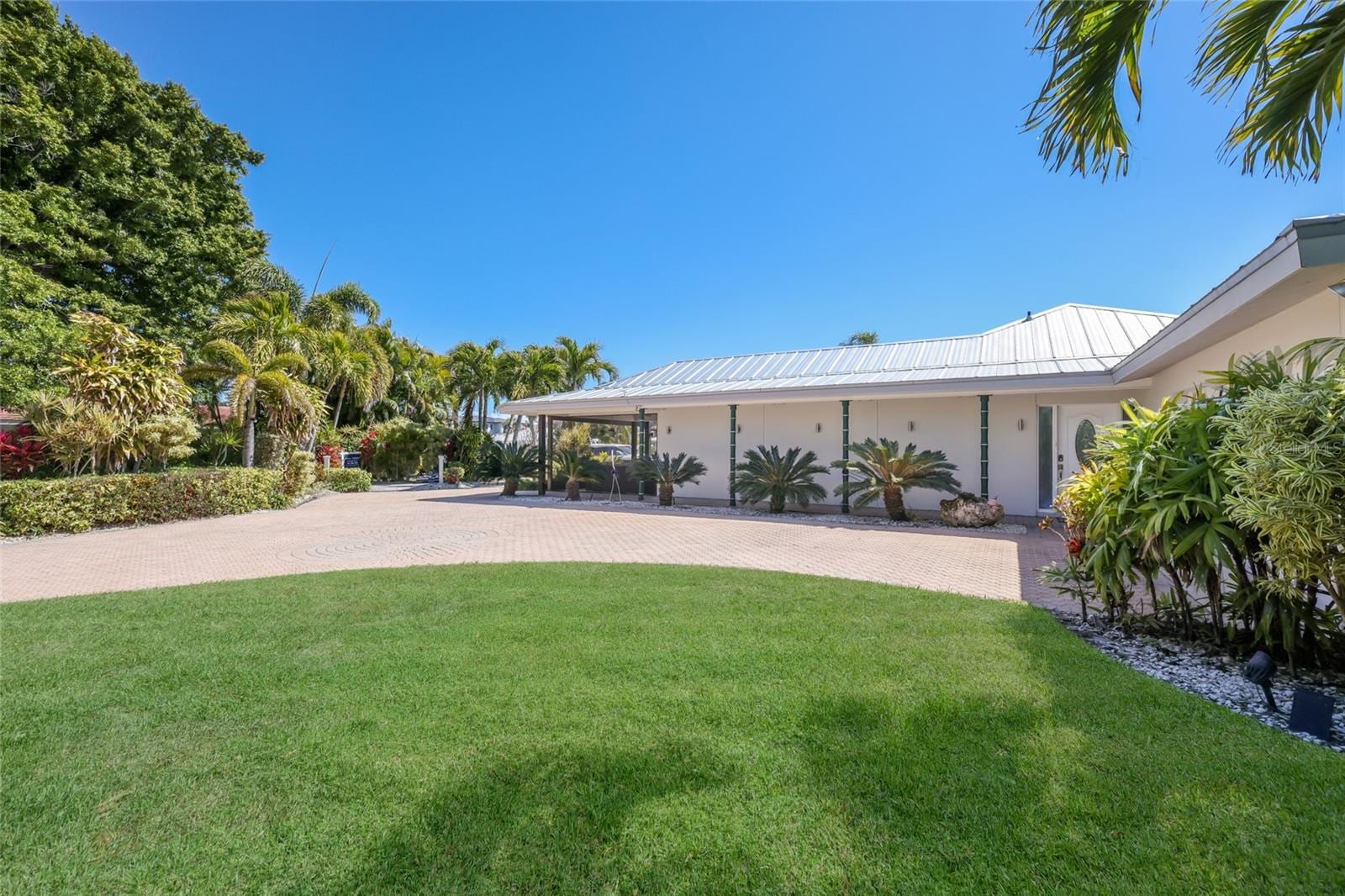 500 Halyard Ln photo 5