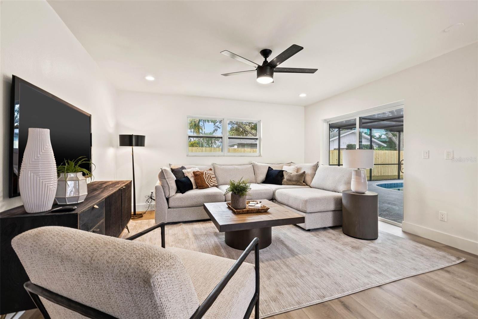 11876 Marla Ln photo 3