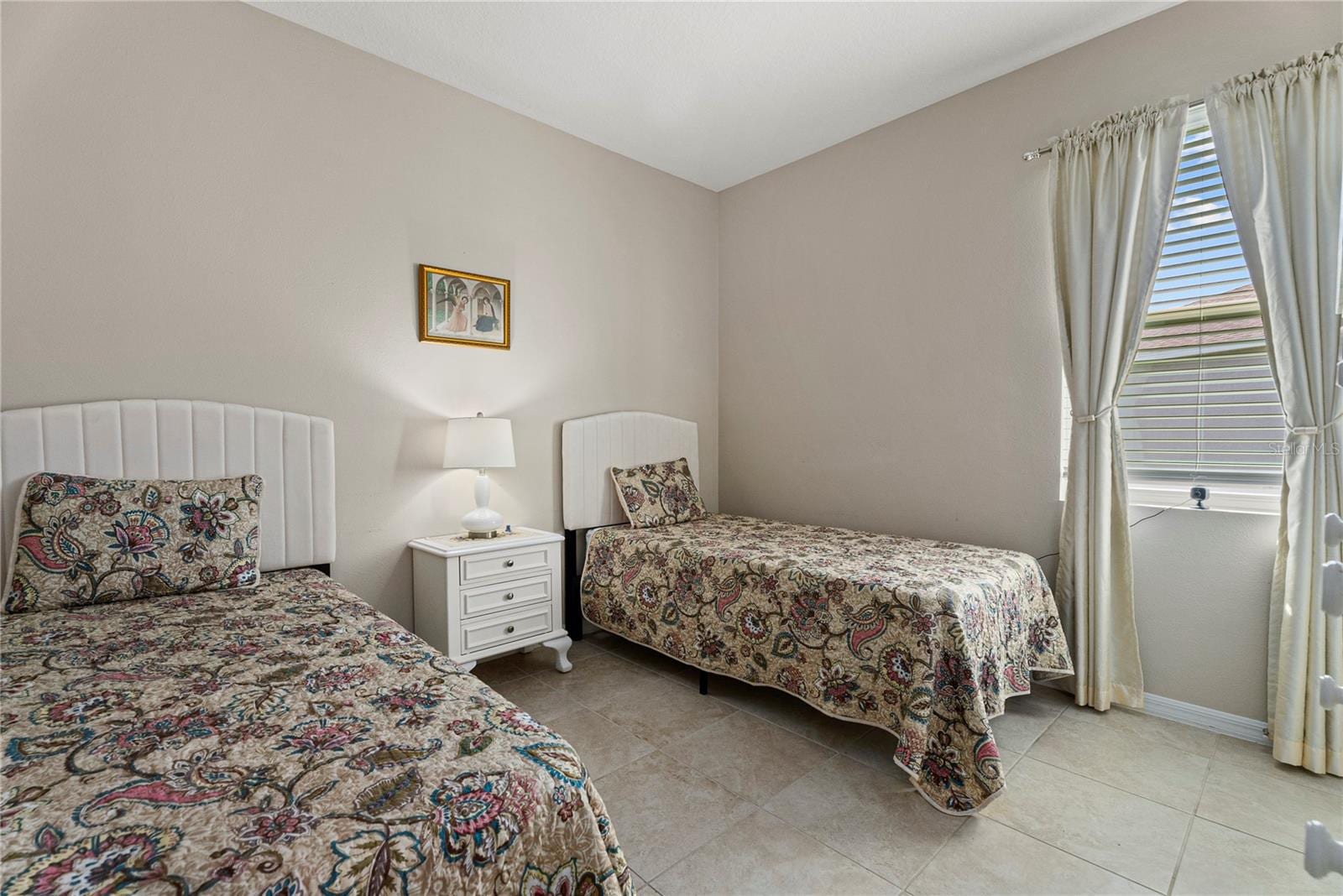 16478 Woodside Gln photo 5