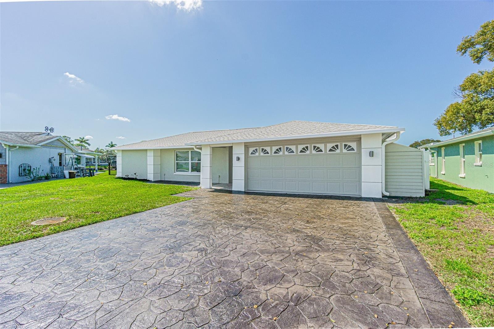 1125 Fernwood Dr photo 2