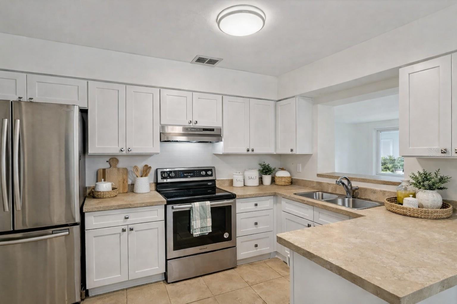 7232 Dianne Dr photo 3