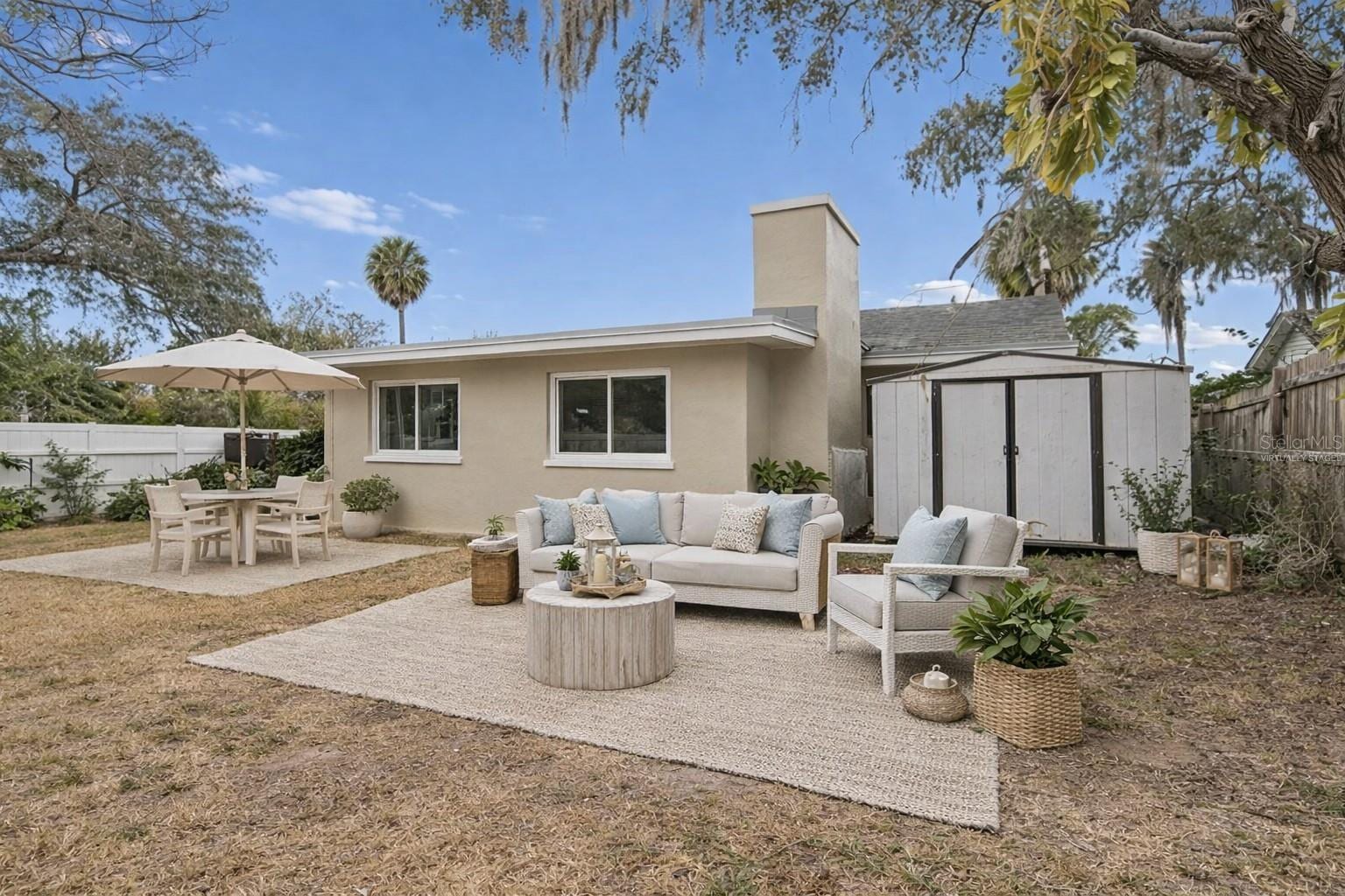 7232 Dianne Dr photo 5