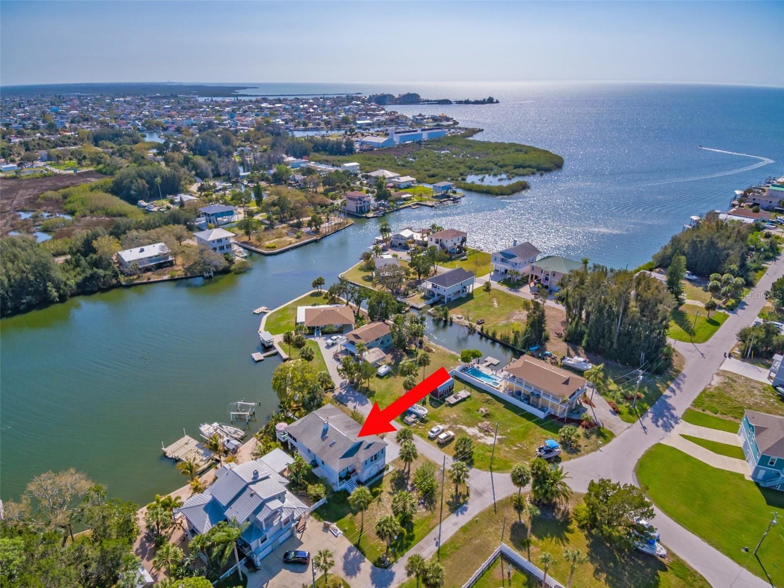 6810 Seaview Blvd photo 2