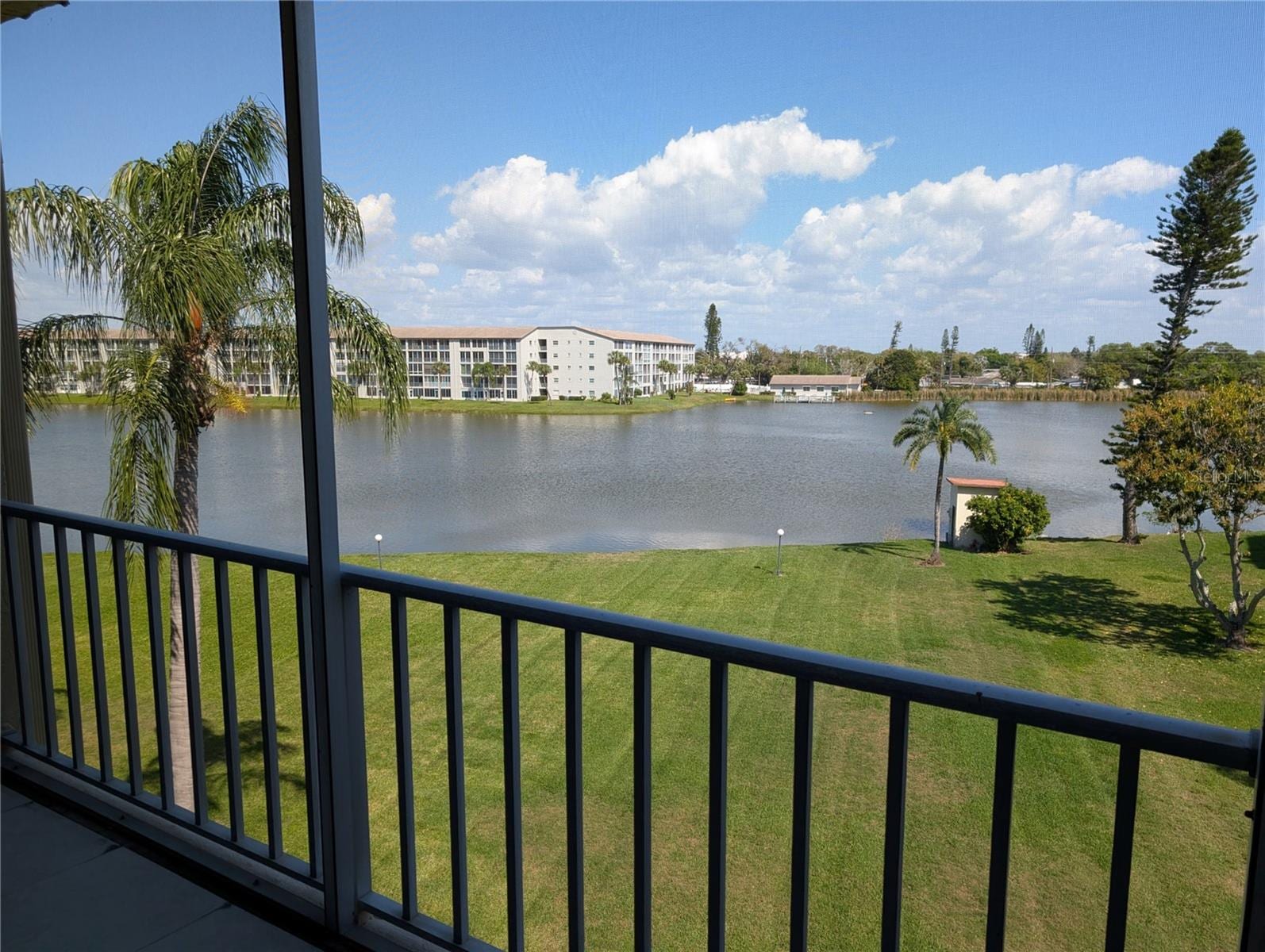 3807 Lake Bayshore Dr #H-416 photo 2