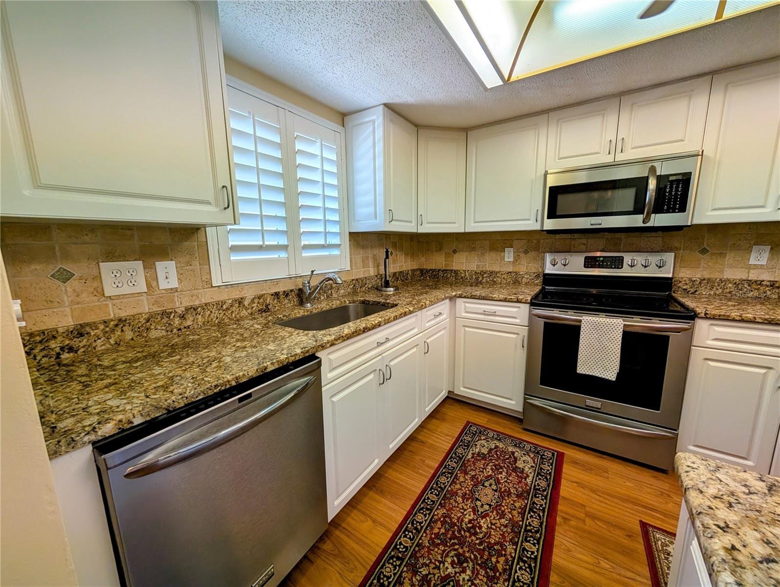 3807 Lake Bayshore Dr #H-416 photo 4