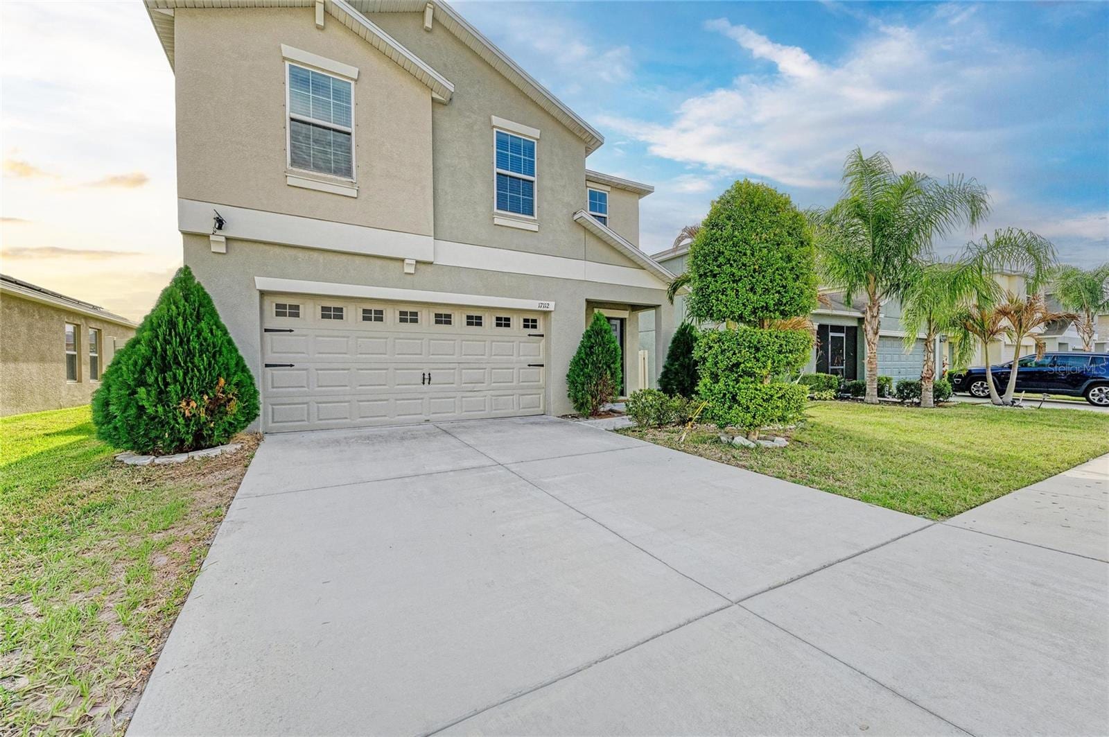 17112 Yellow Pine St photo 2