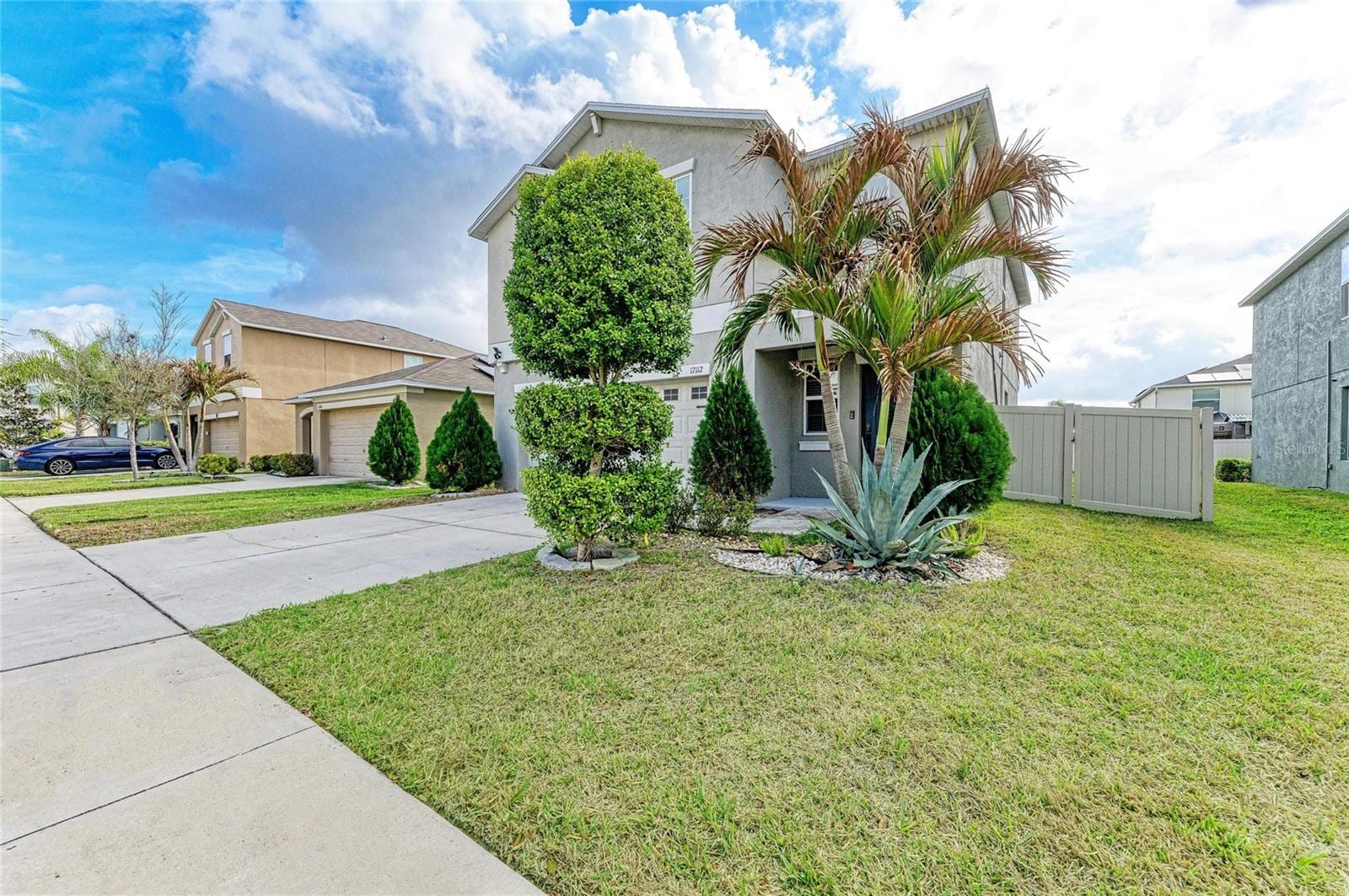 17112 Yellow Pine St photo 4