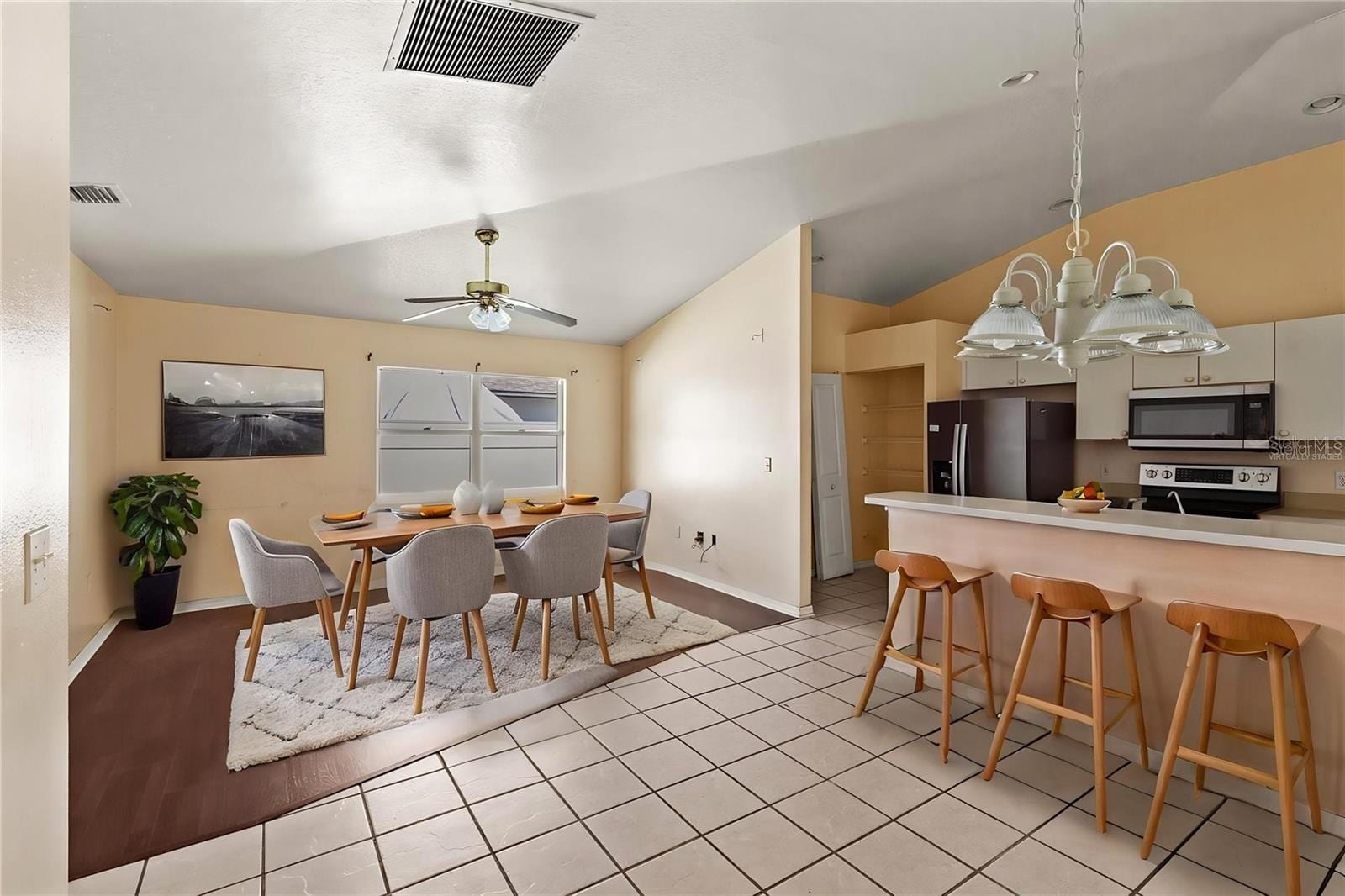 6524 67th Court E. photo 2