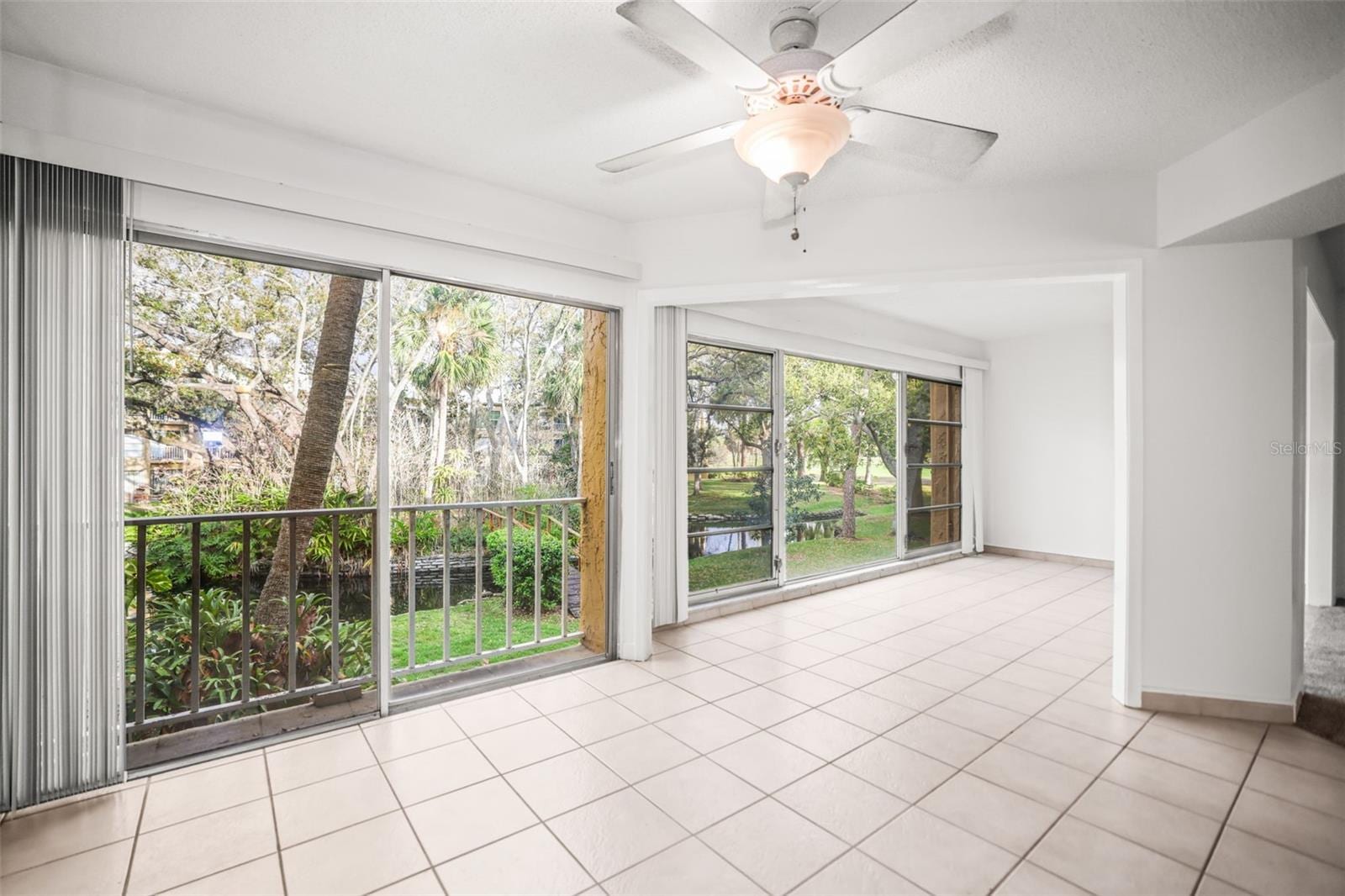 225 Country Club Dr #D237 photo 4