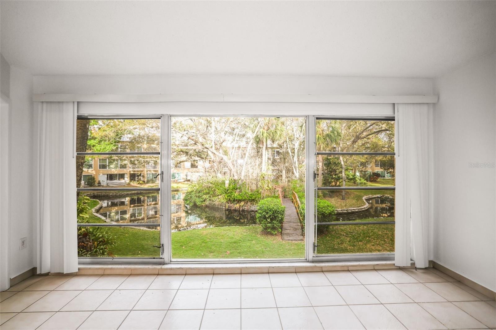 225 Country Club Dr #D237 photo 5