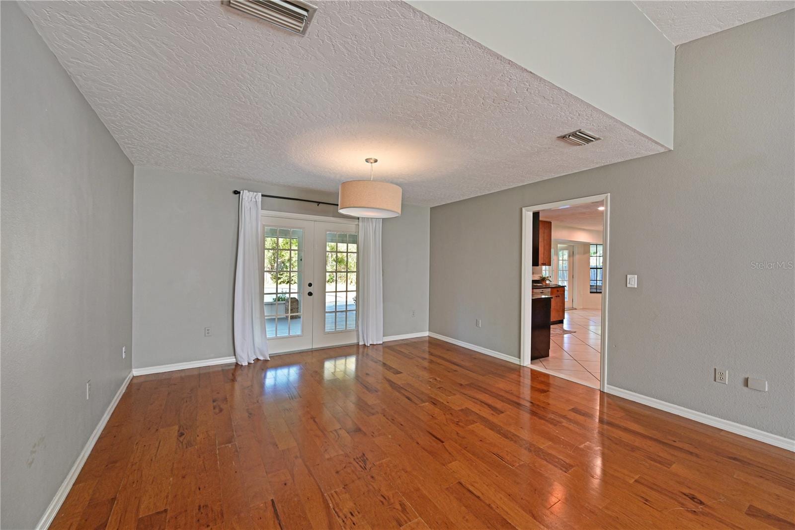 1106 87th St NW photo 3
