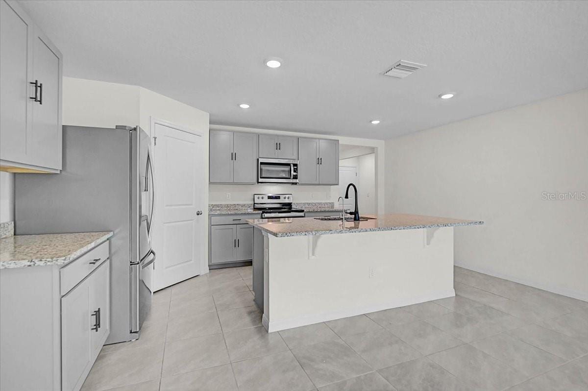 17319 Wheatberry Blvd photo 5