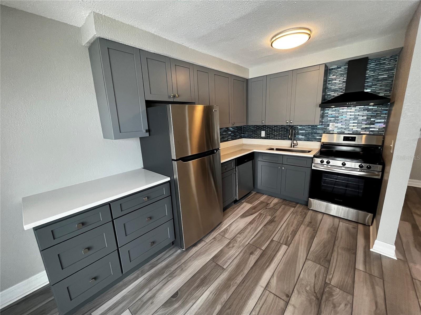 2566 Gary Cir #5 photo 3