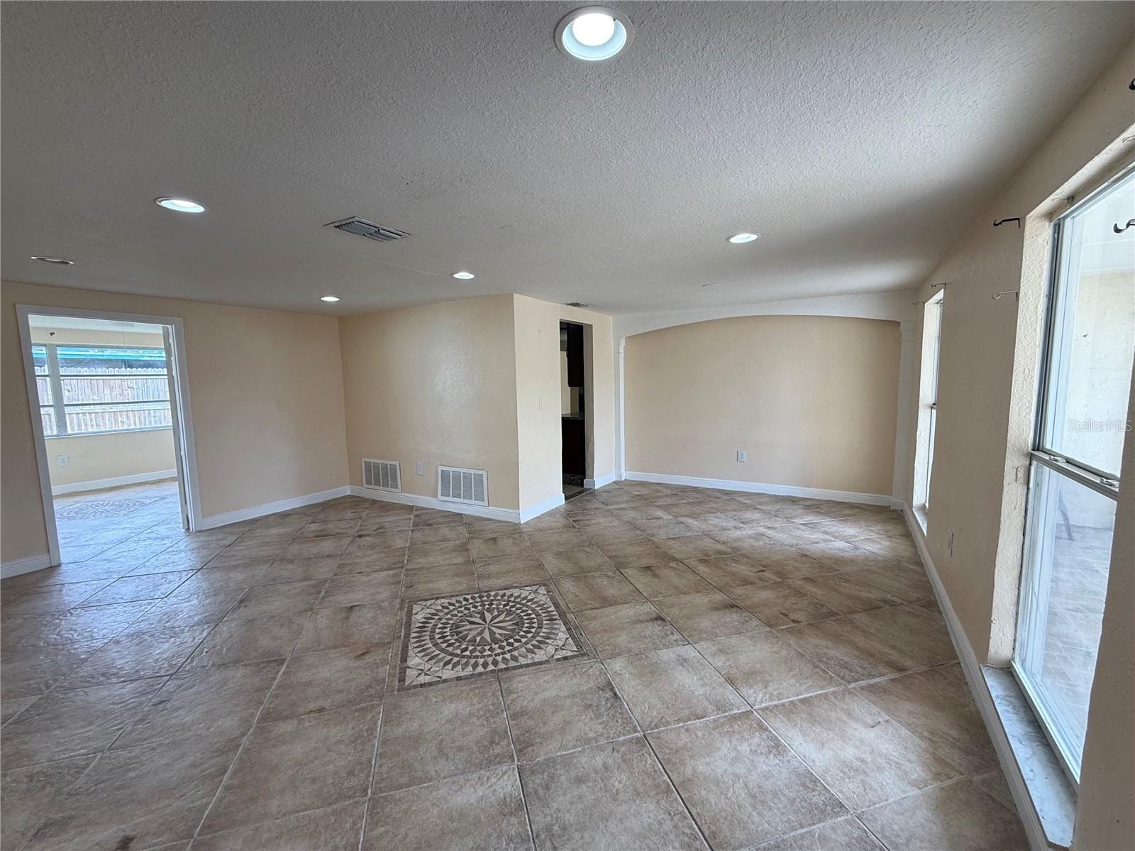 3628 Landale Dr photo 4