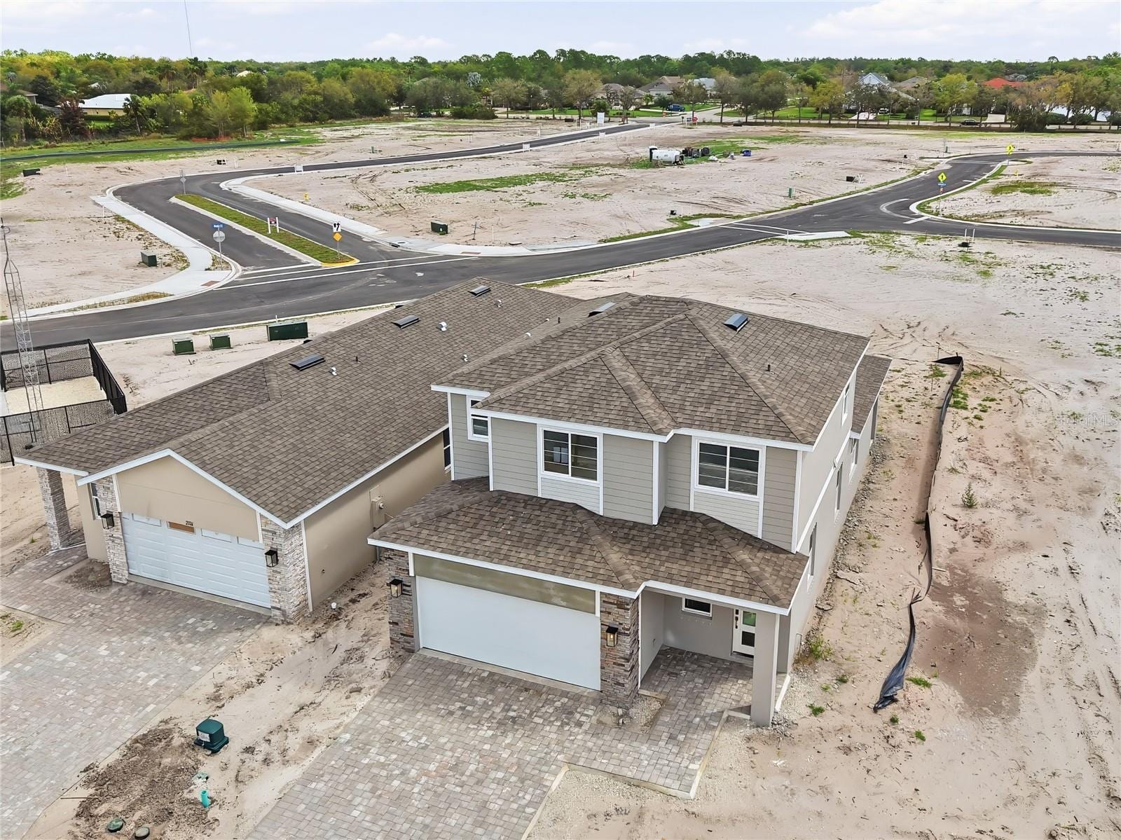 2322 Anders Dr photo 3